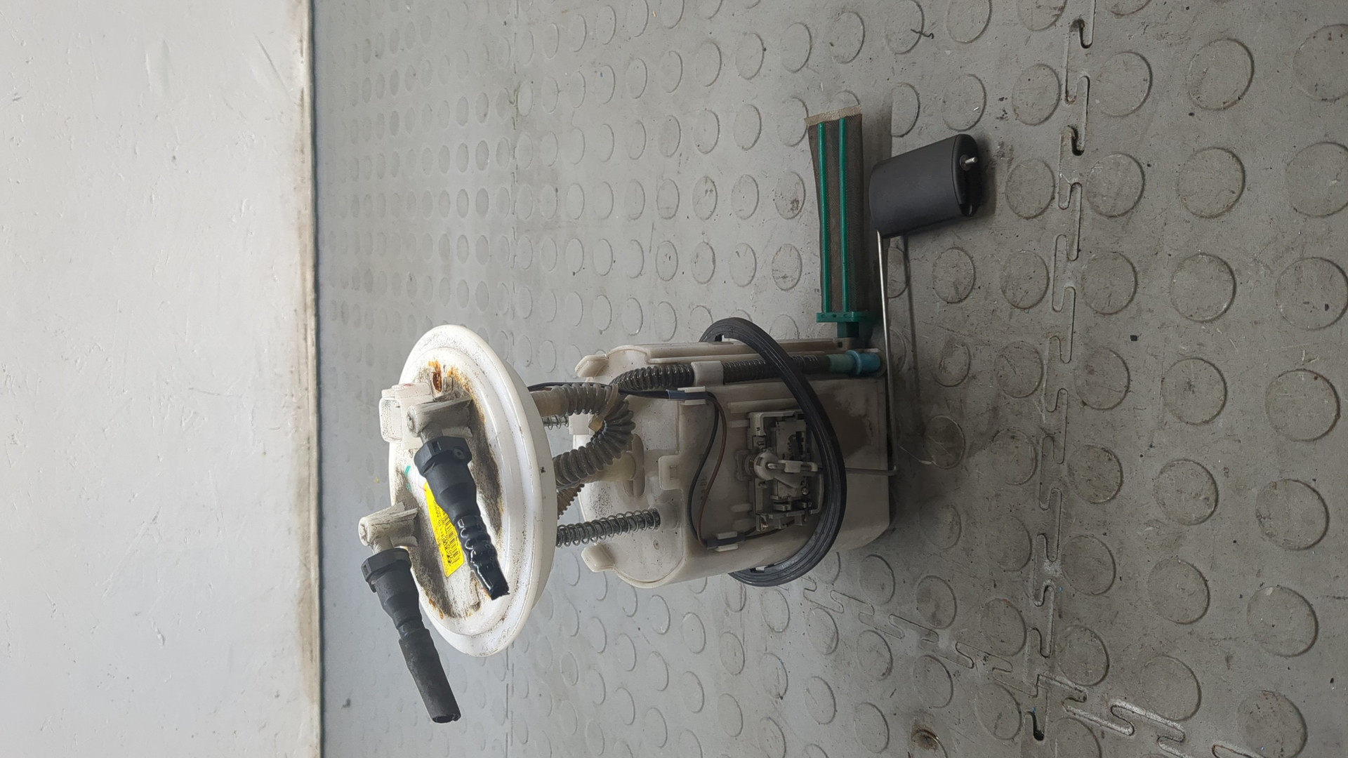 Насос топливный электрический