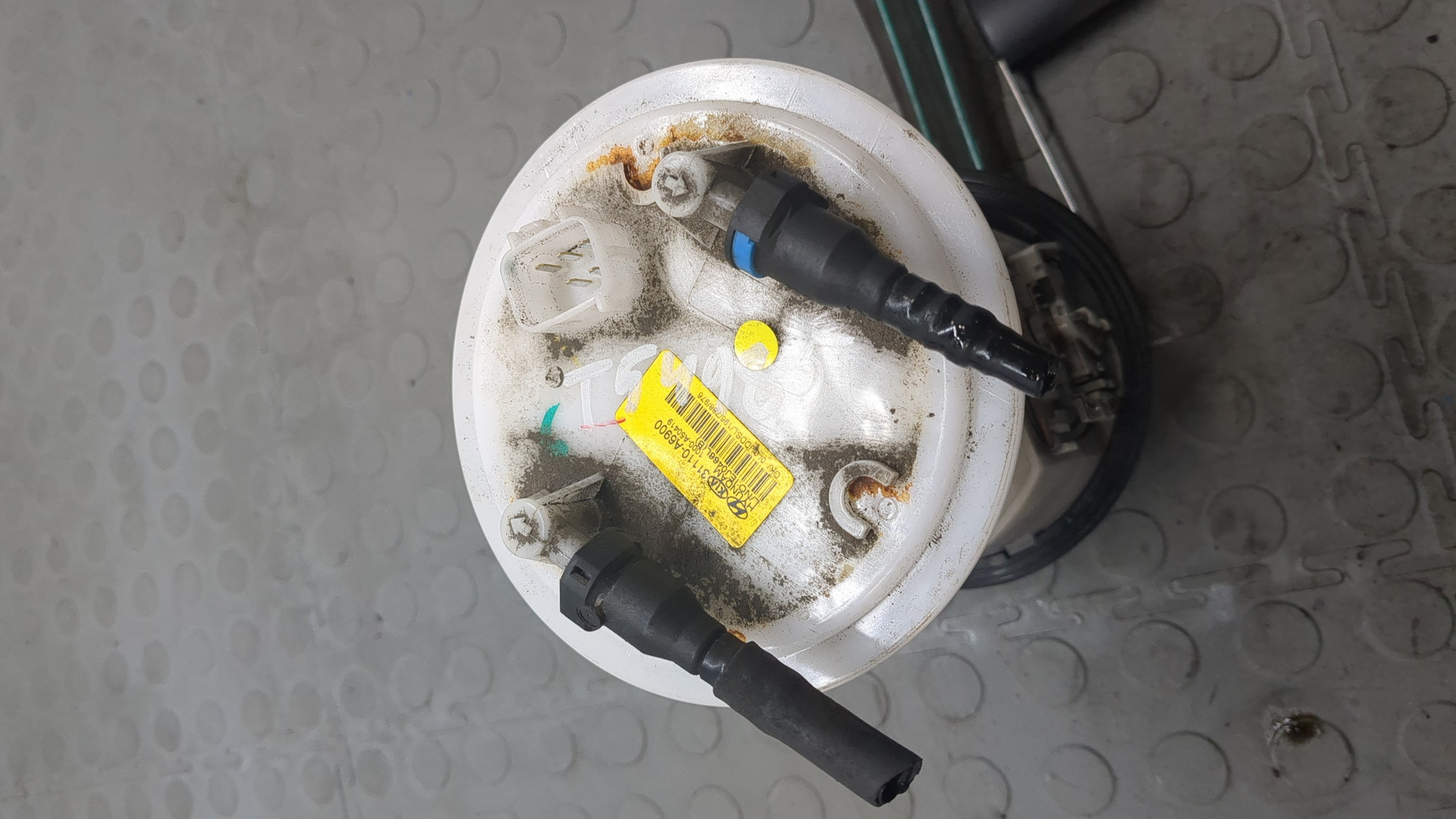 Насос топливный электрический