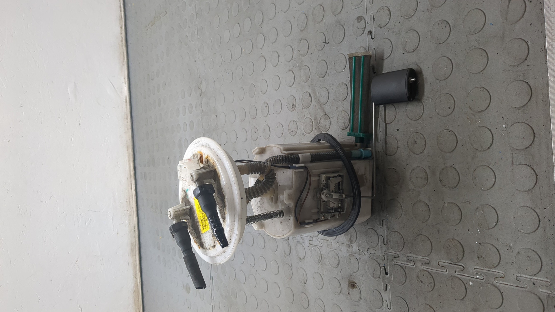 Насос топливный электрический