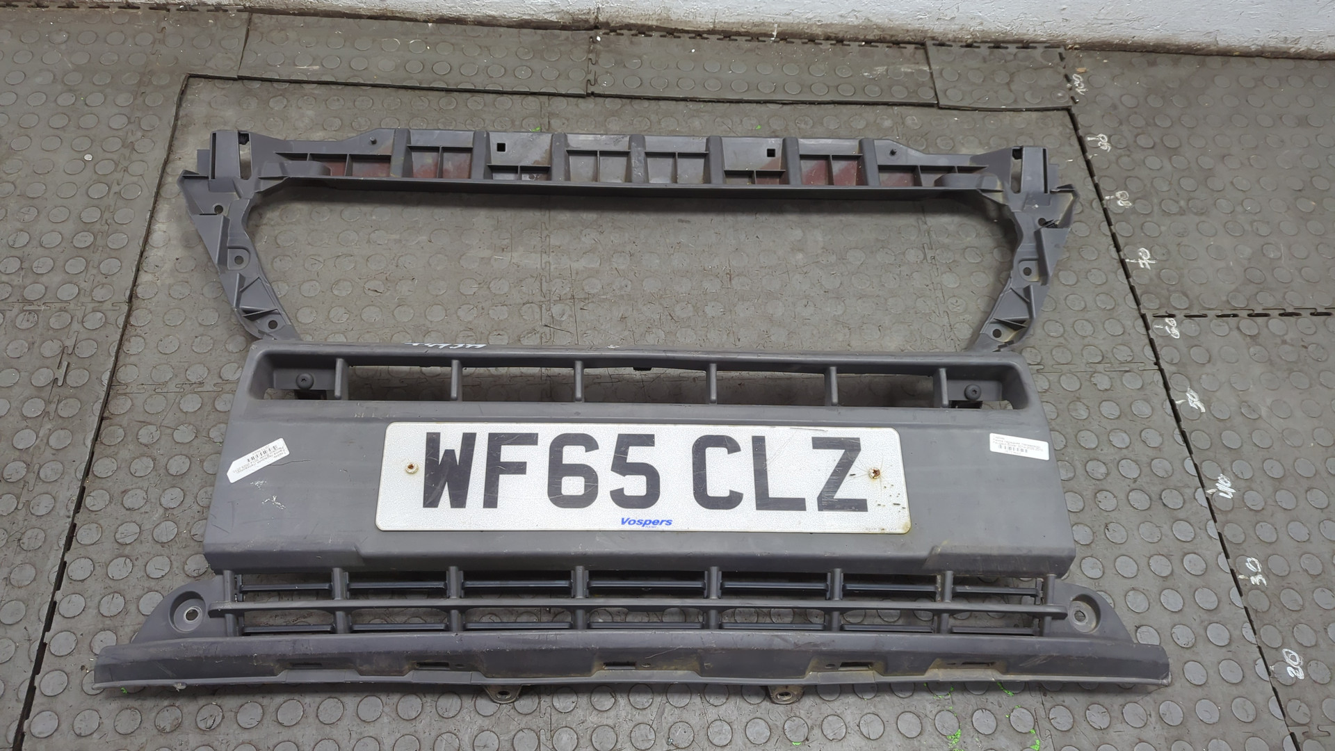 Бампер передний