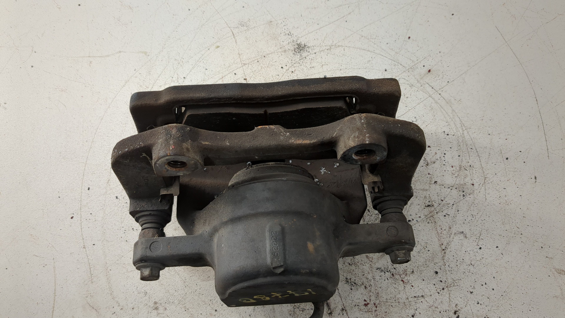 Суппорт передний правый