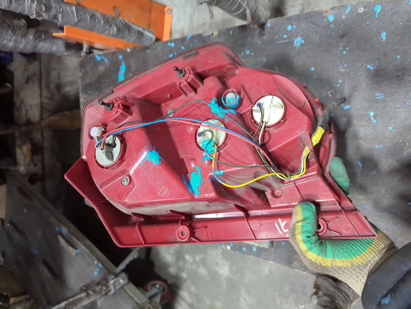 Фонарь задний левый