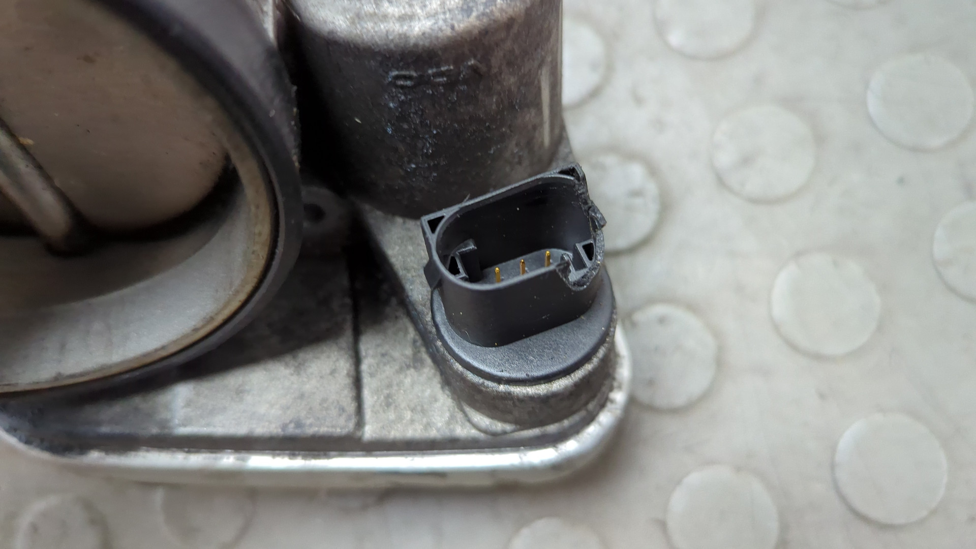 Заслонка дроссельная электрическая