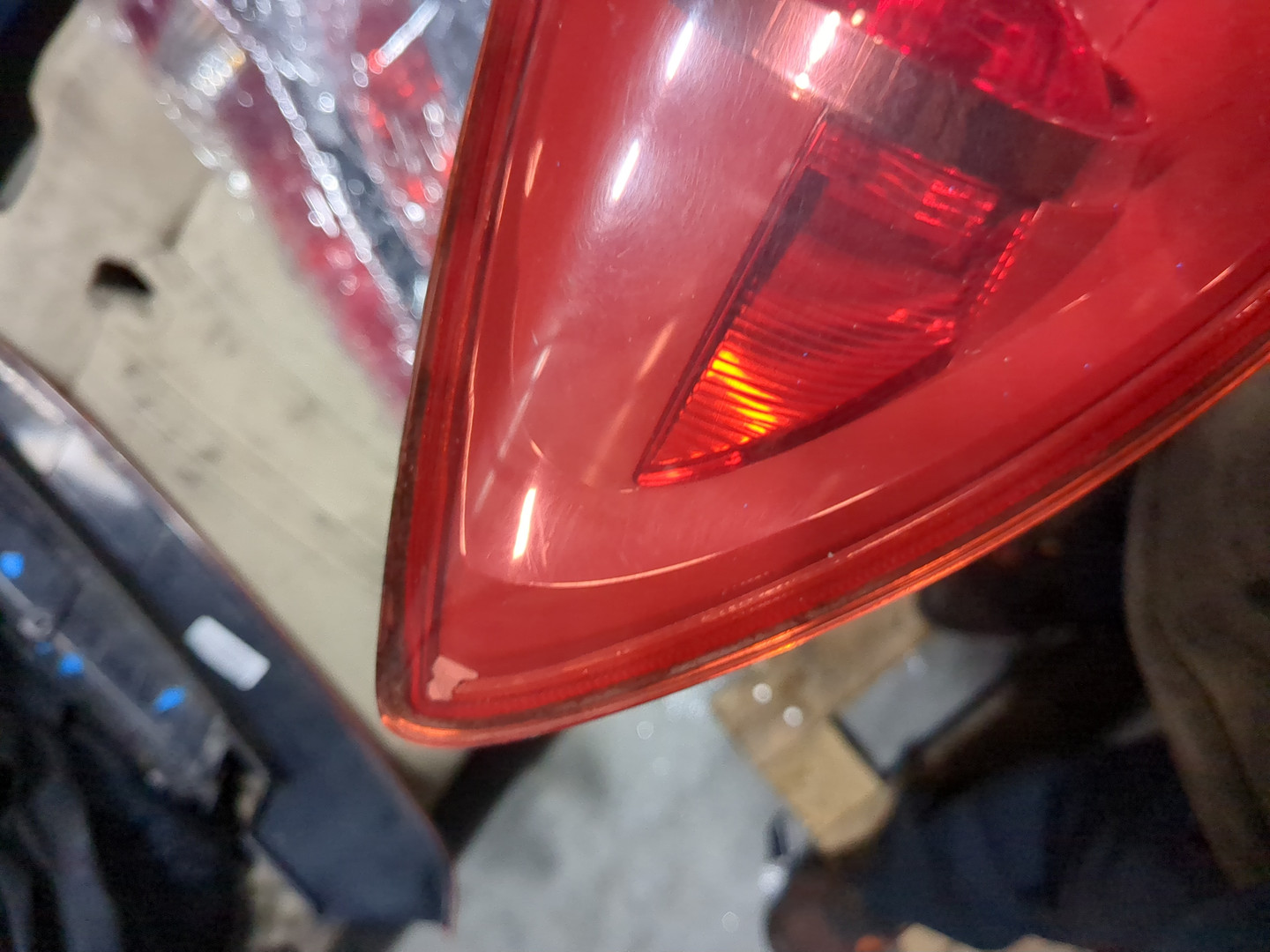 Фонарь задний левый