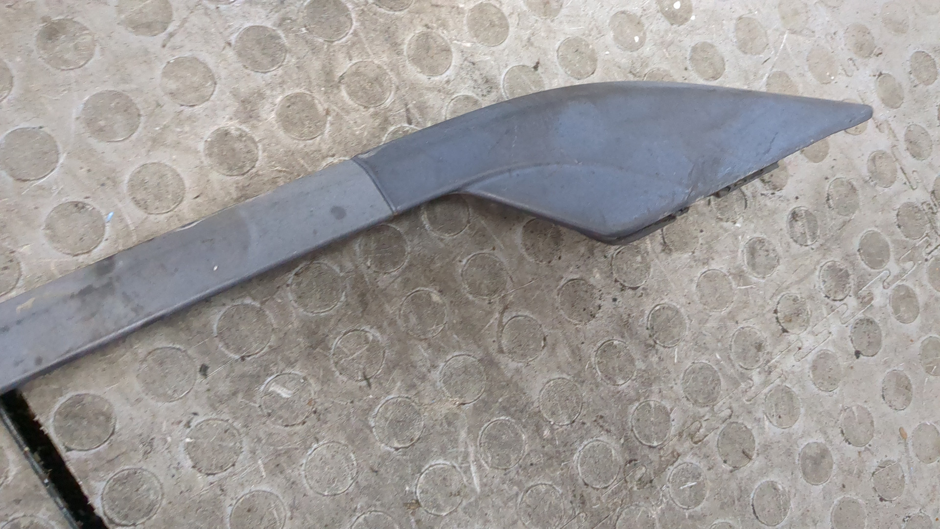 Рейлинг (релинг) левый (планка на крышу)