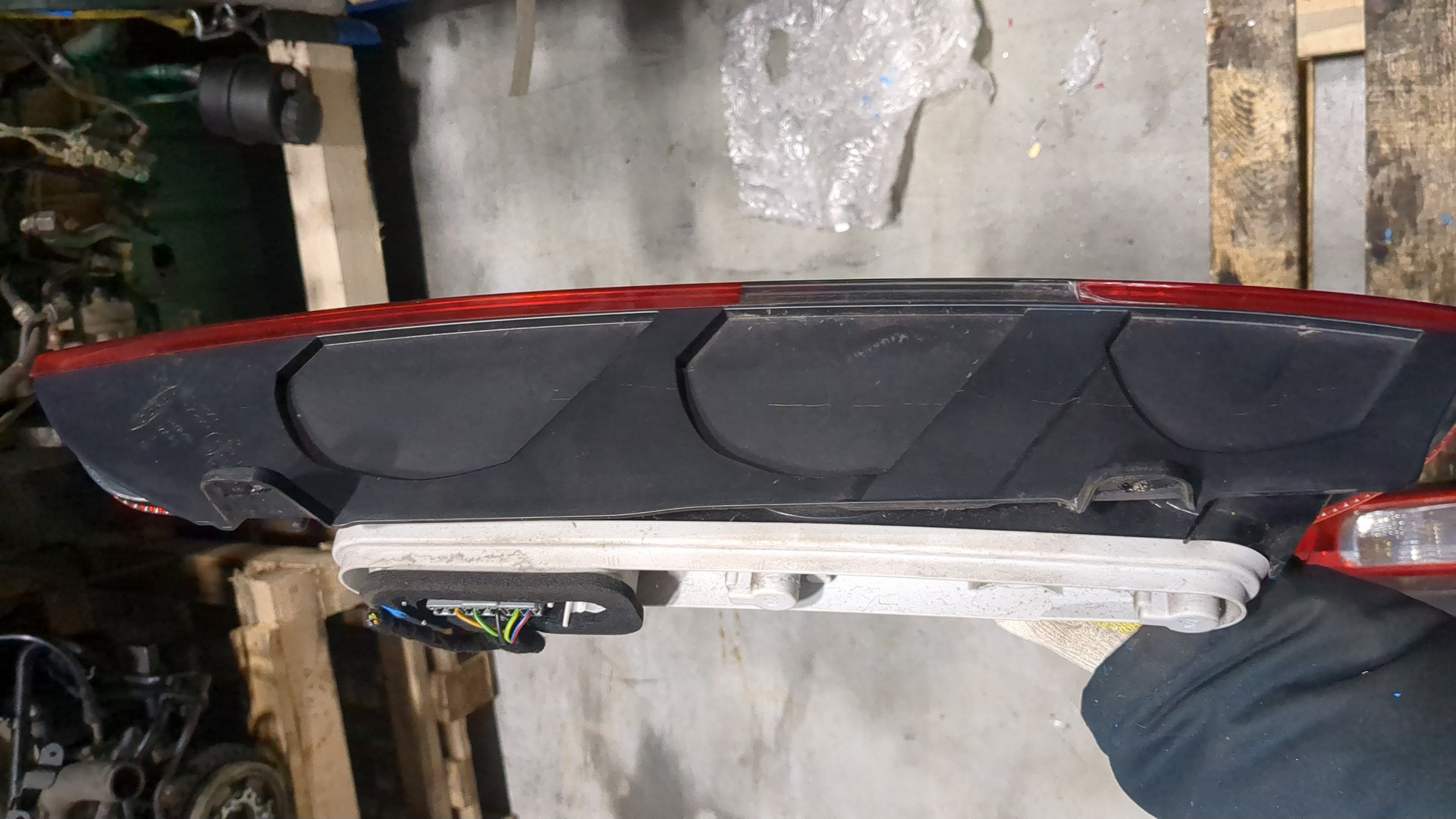 Фонарь задний правый