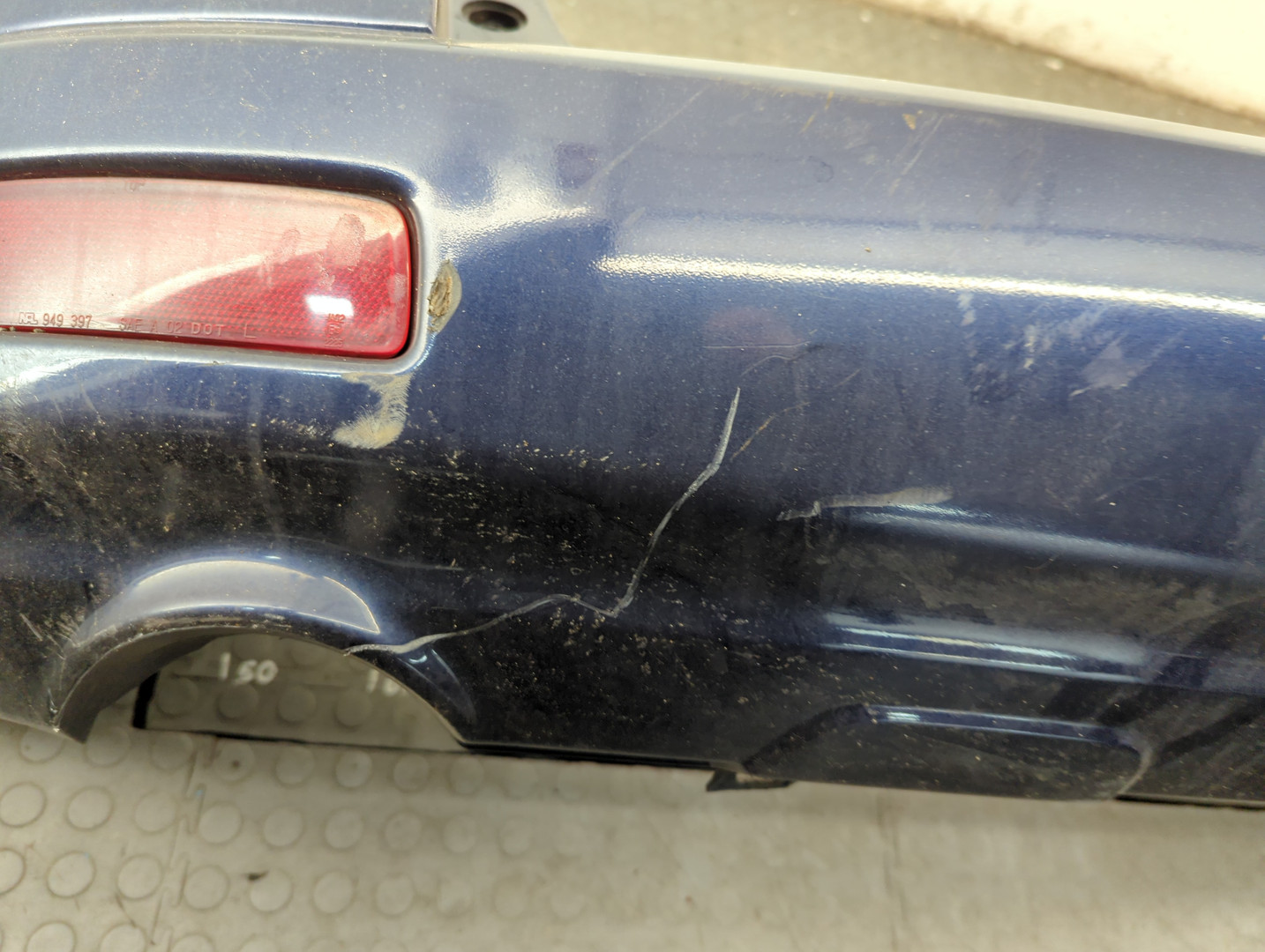 Бампер задний