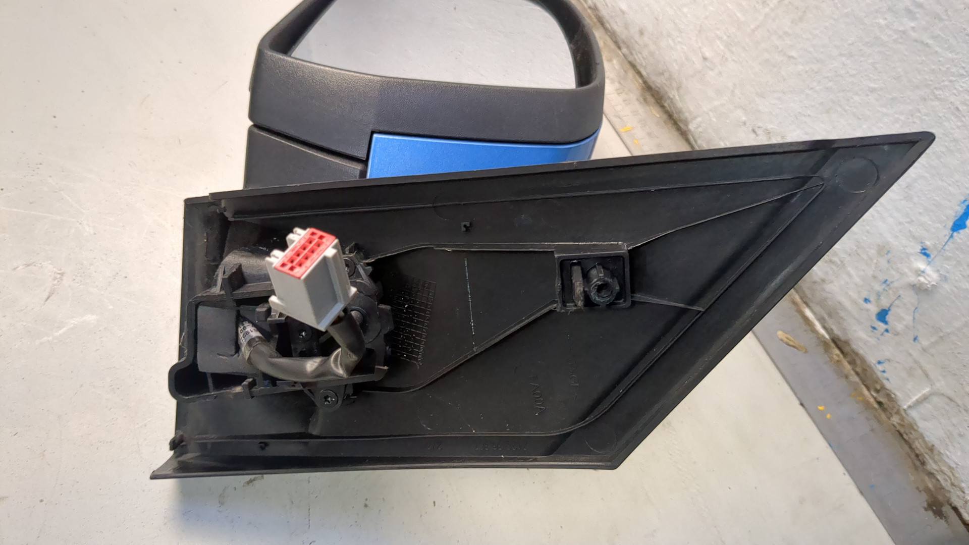 Зеркало левое электрическое