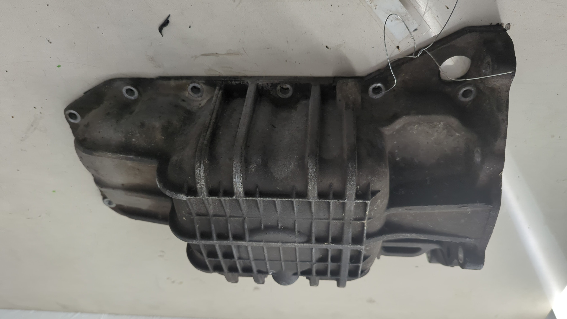 Поддон масляный двигателя (картер)