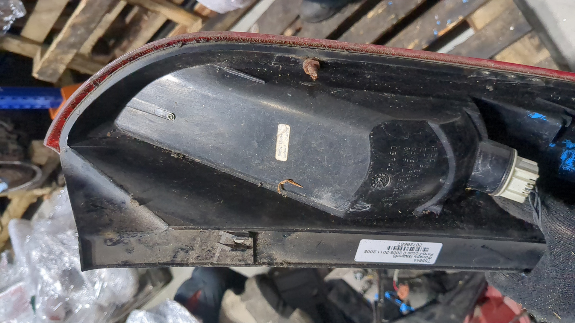 Фонарь задний правый