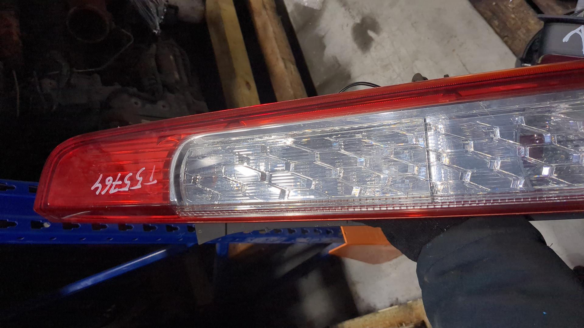 Фонарь задний правый