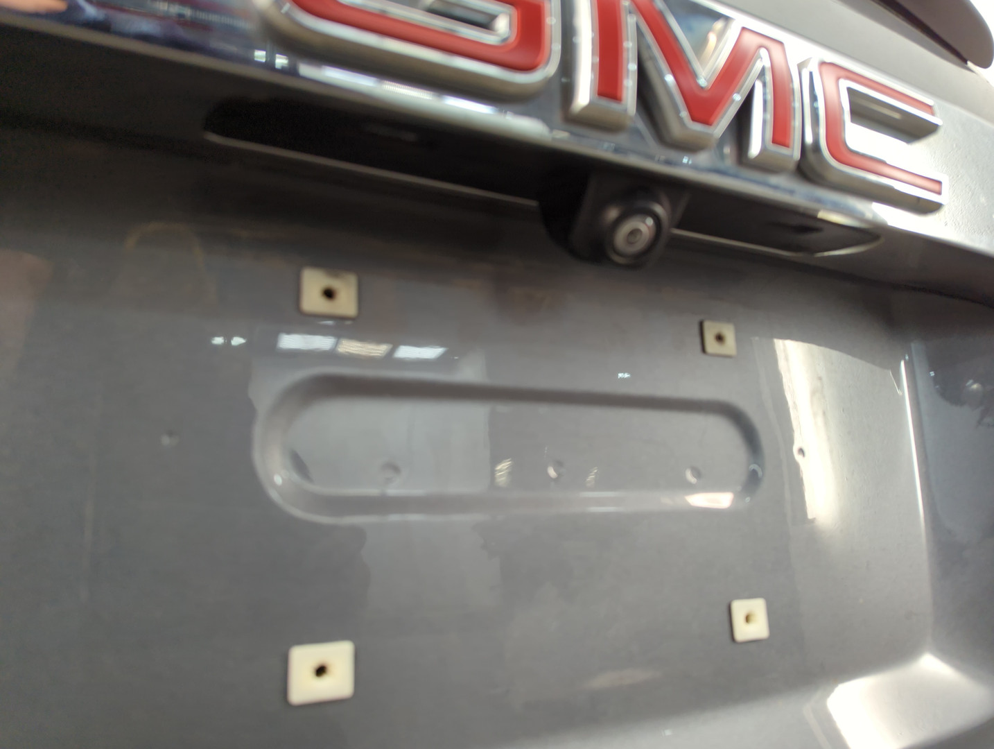 Дверь багажника