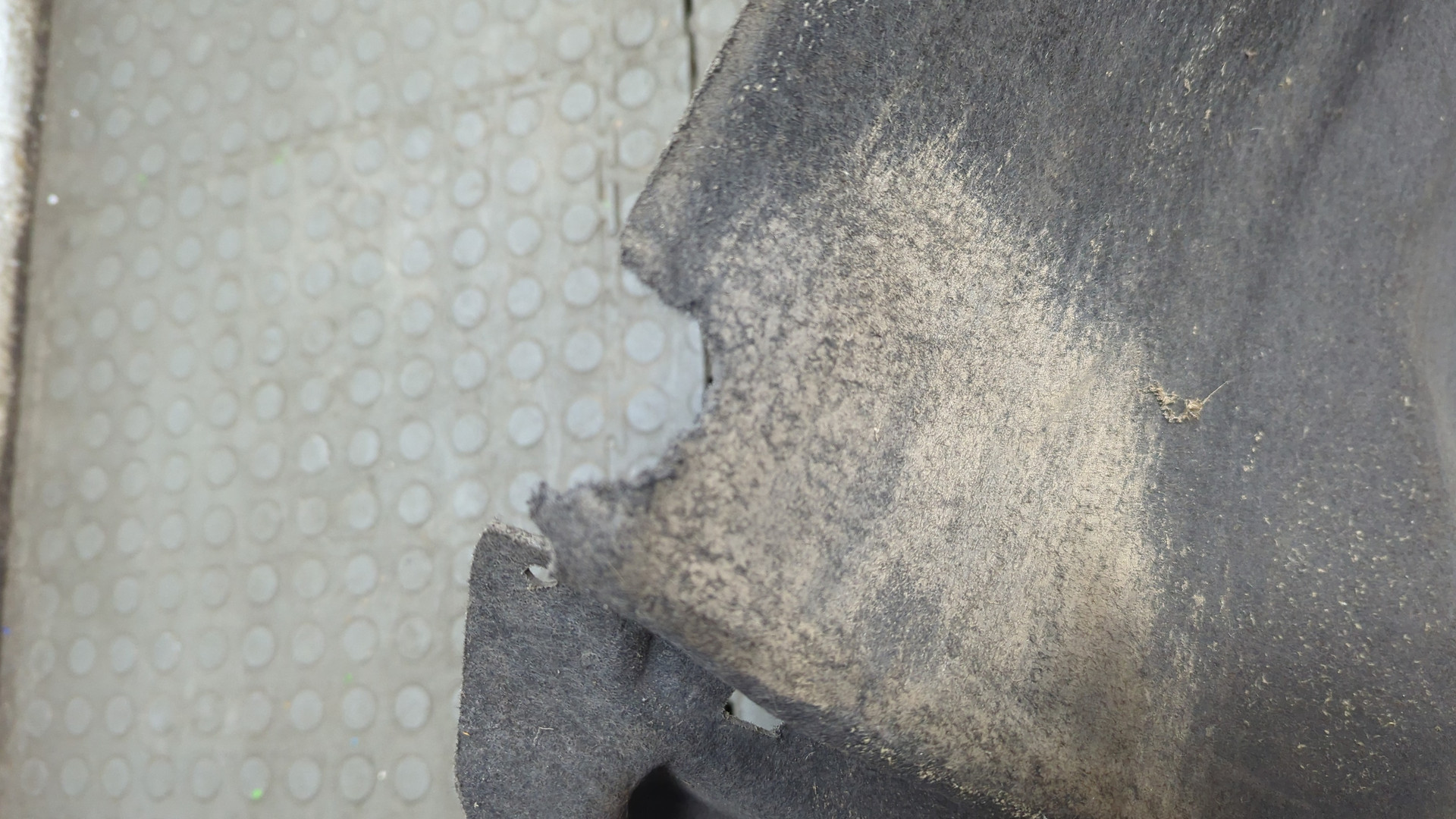 Локер передний левый