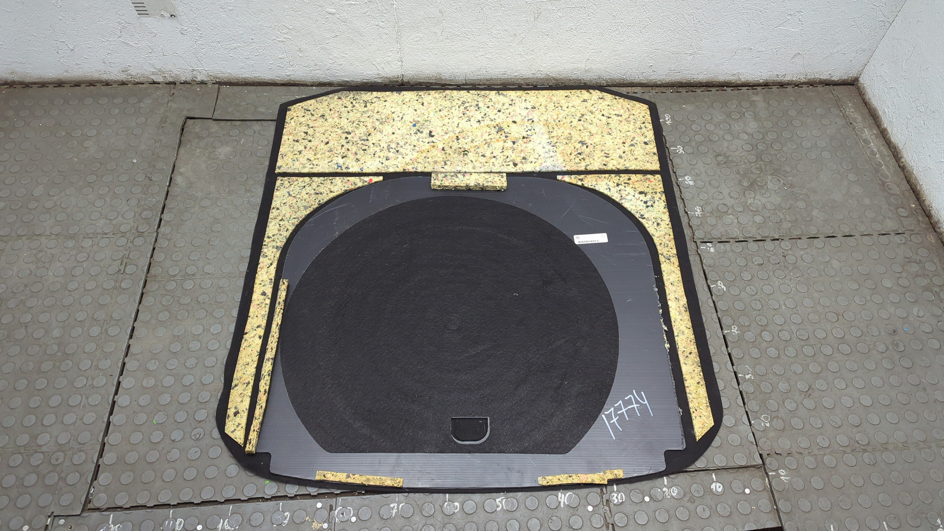 Коврик бардачка