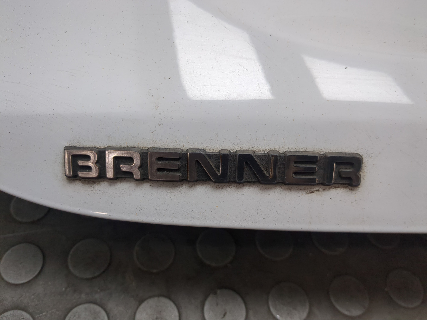 Дверь багажника