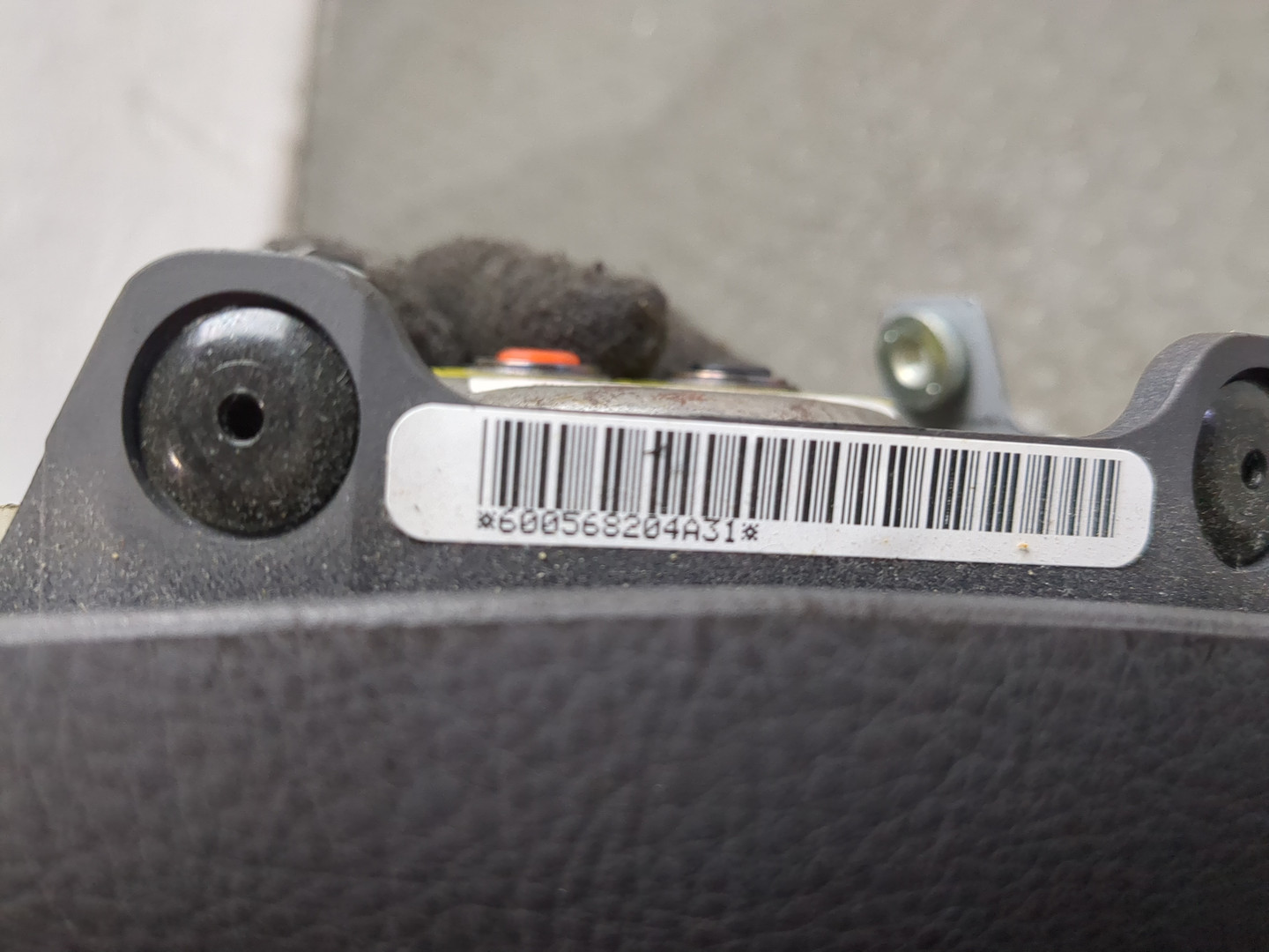 Подушка безопасности в рулевое колесо