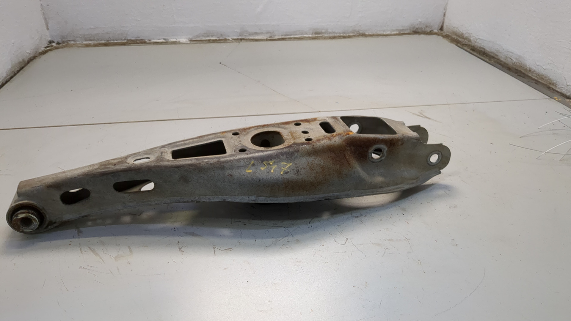 Рычаг задний