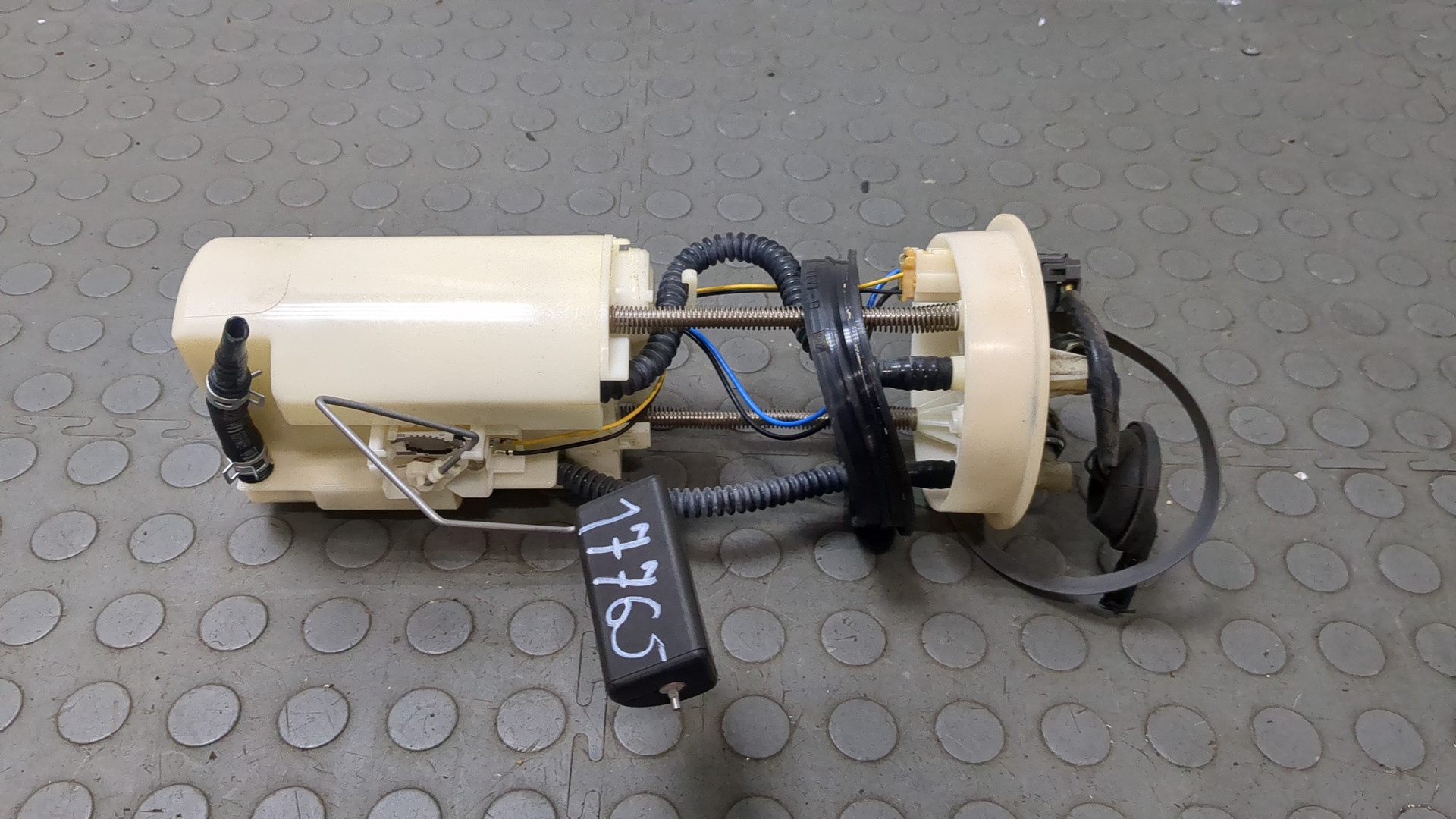 Насос топливный электрический