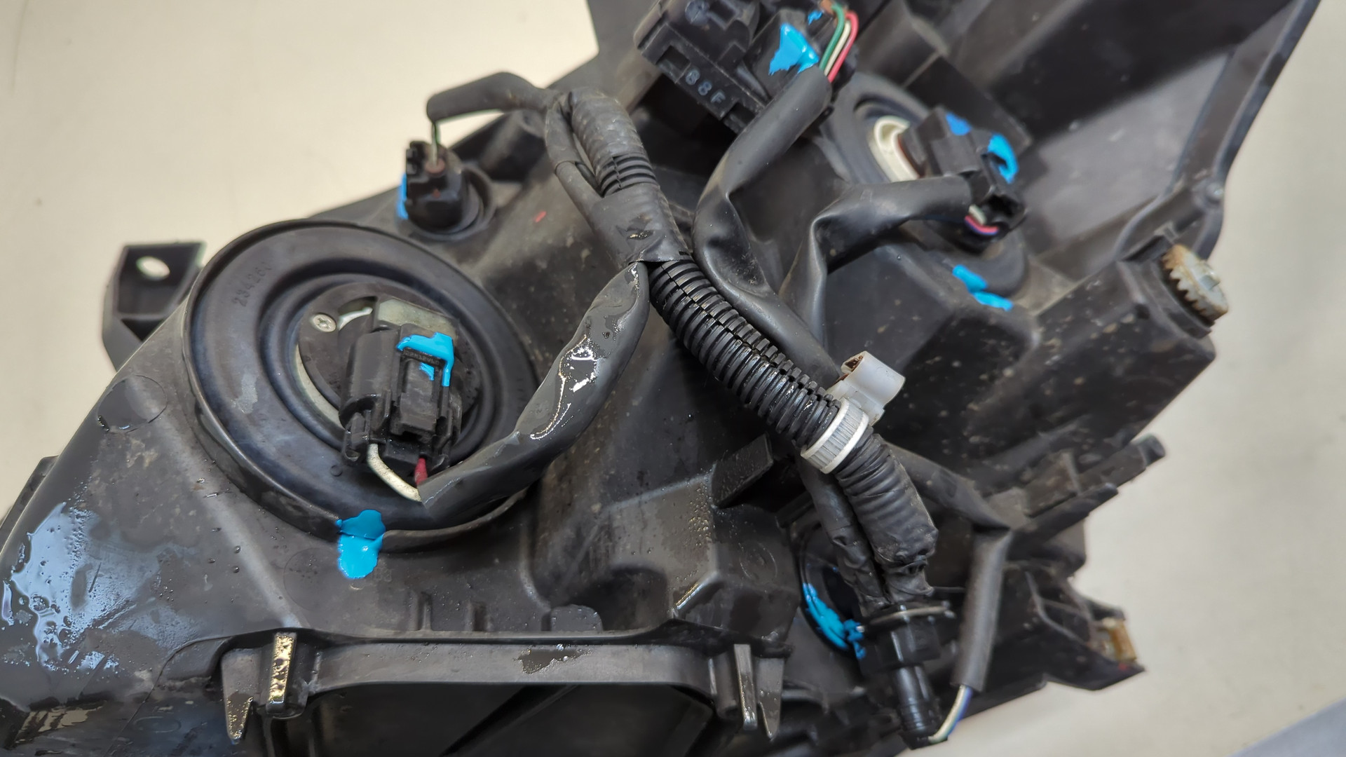 Фара правая