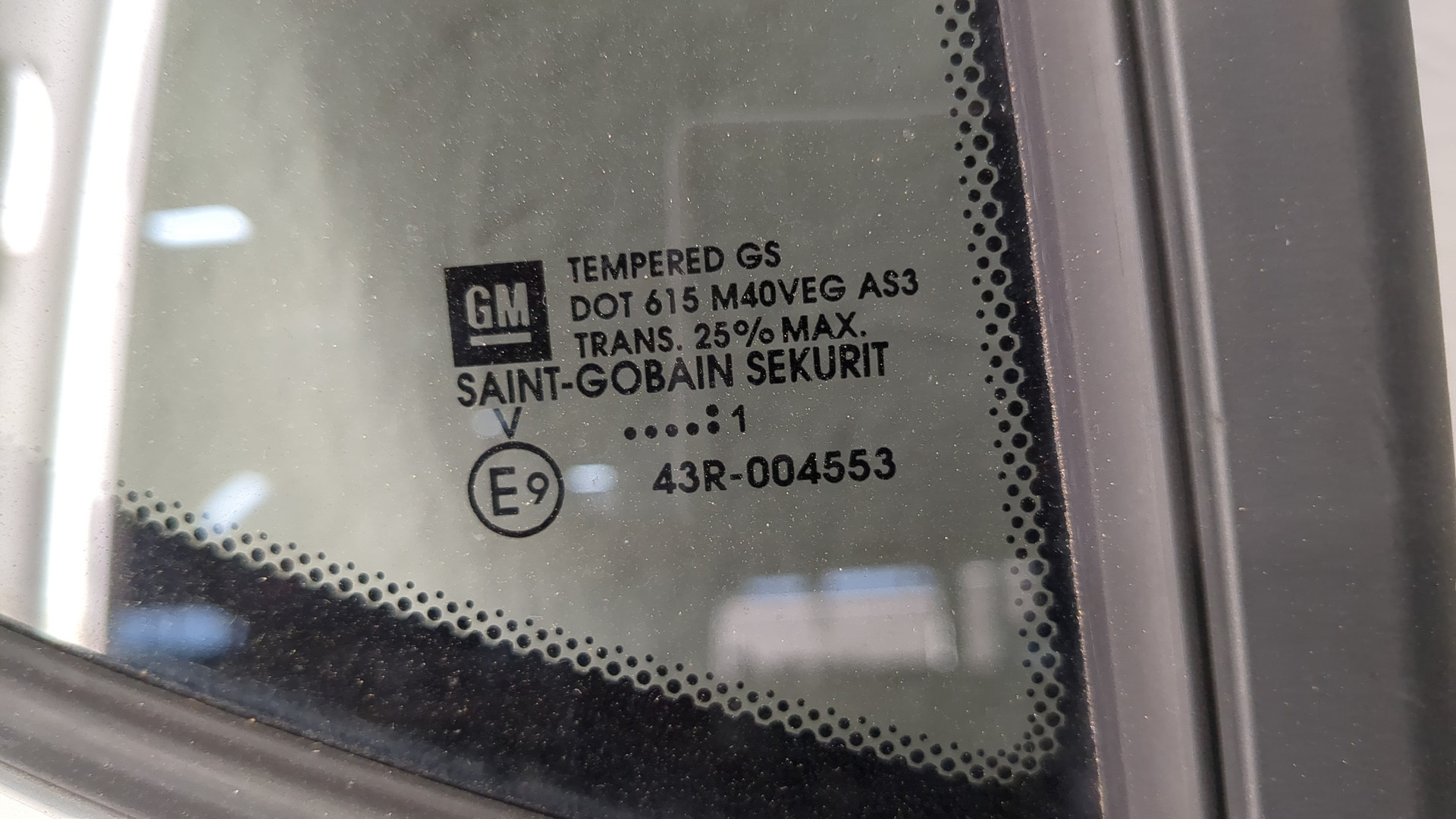 Дверь задняя правая