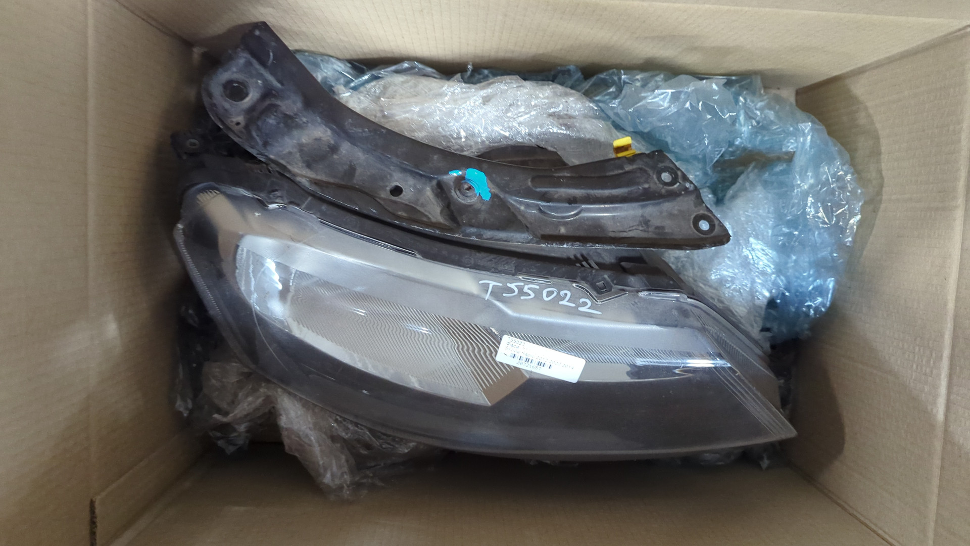 Фара правая