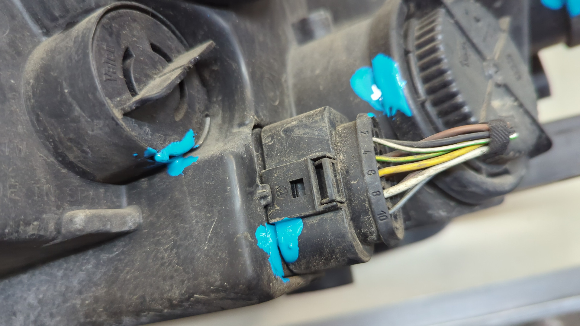 Фара правая