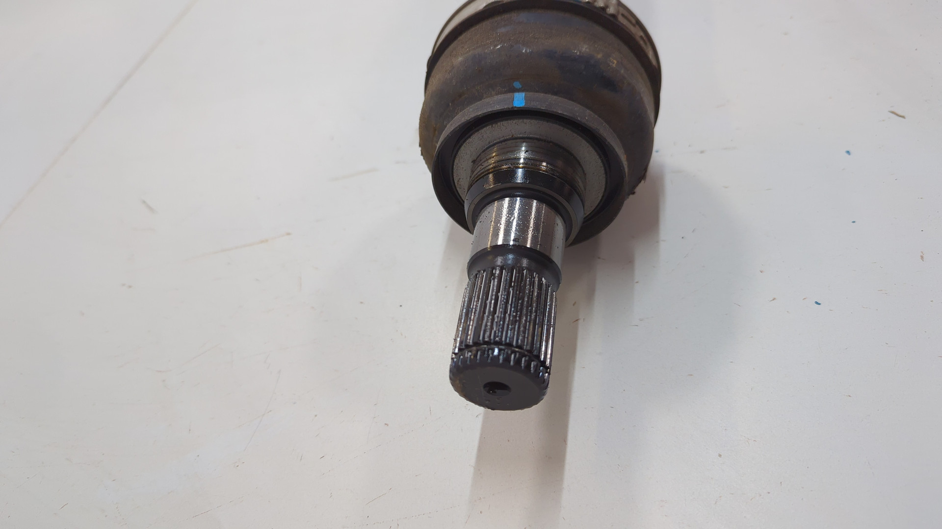 Полуось задняя левая