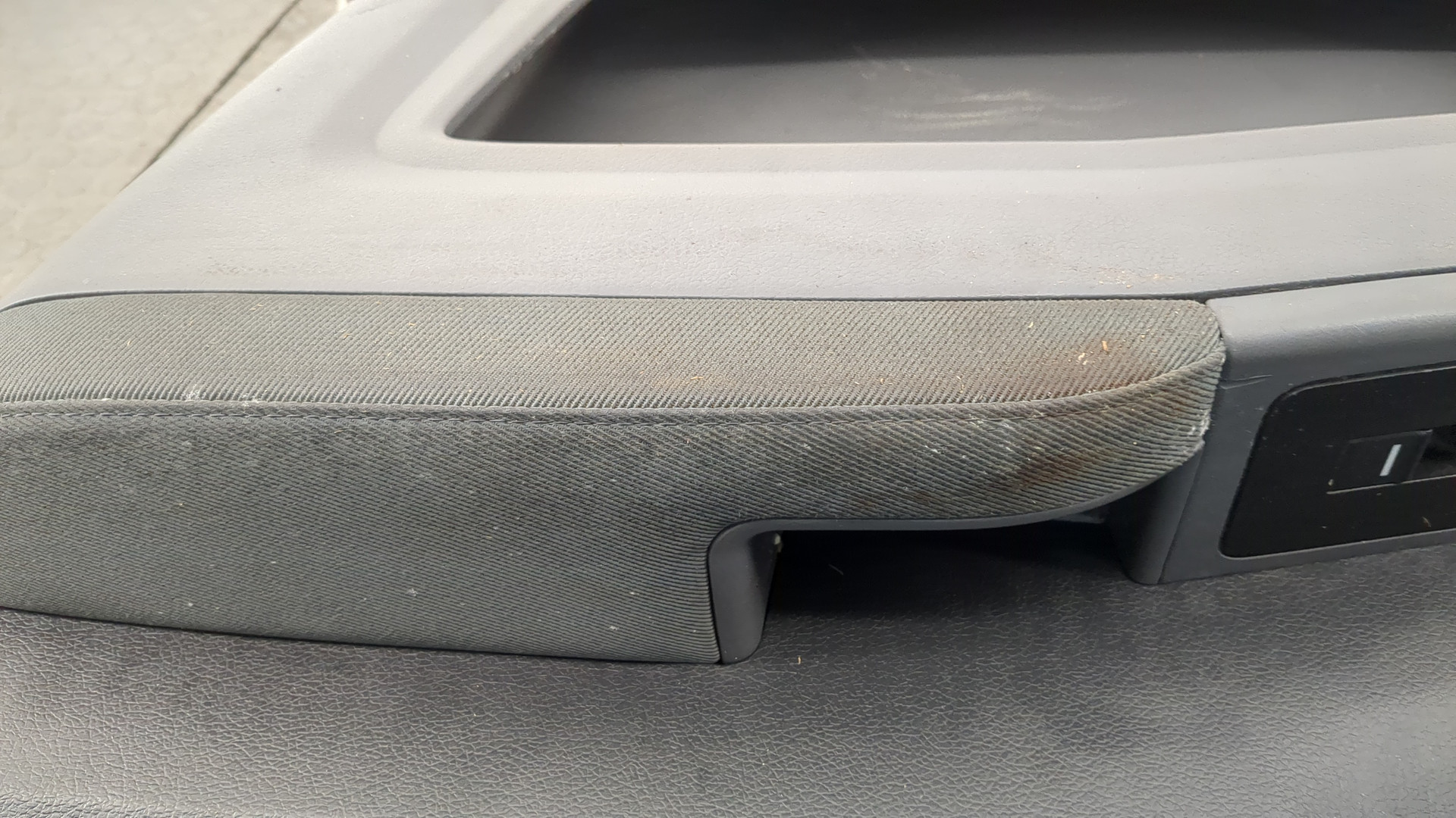 Дверь передняя правая