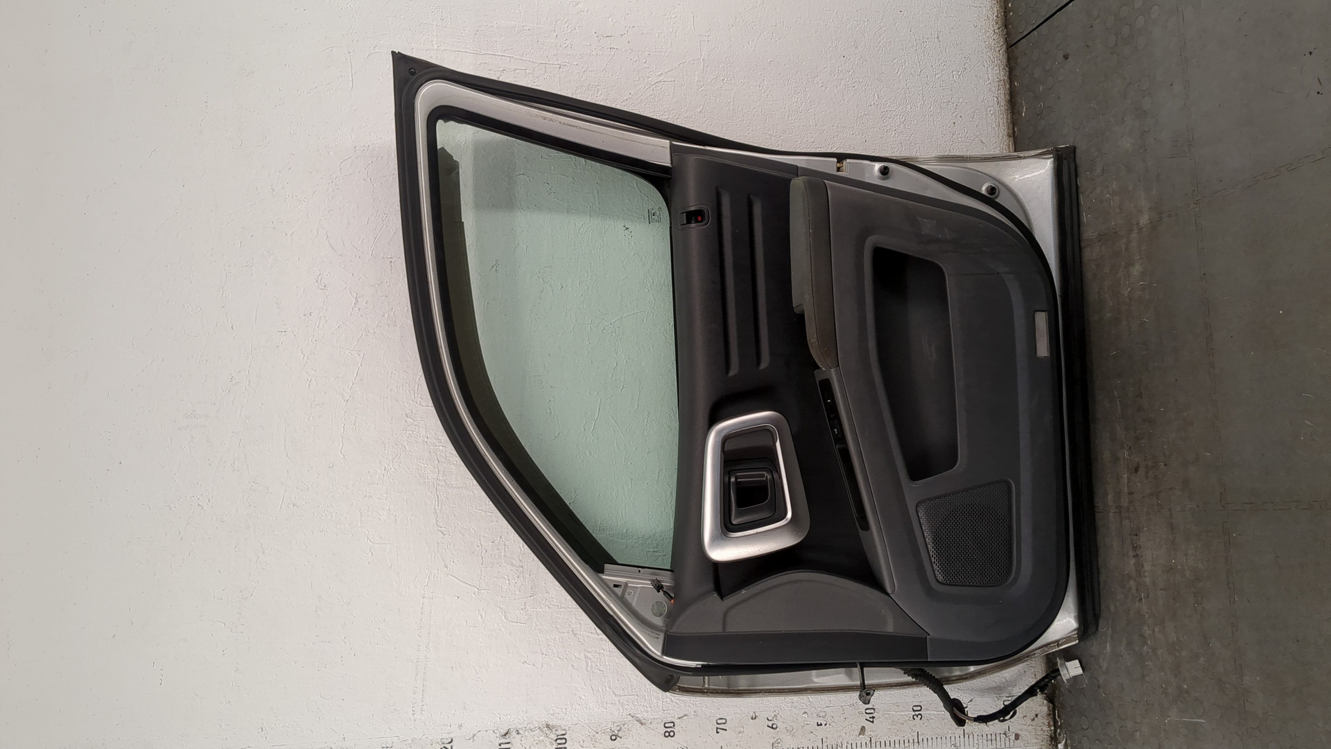 Дверь передняя правая