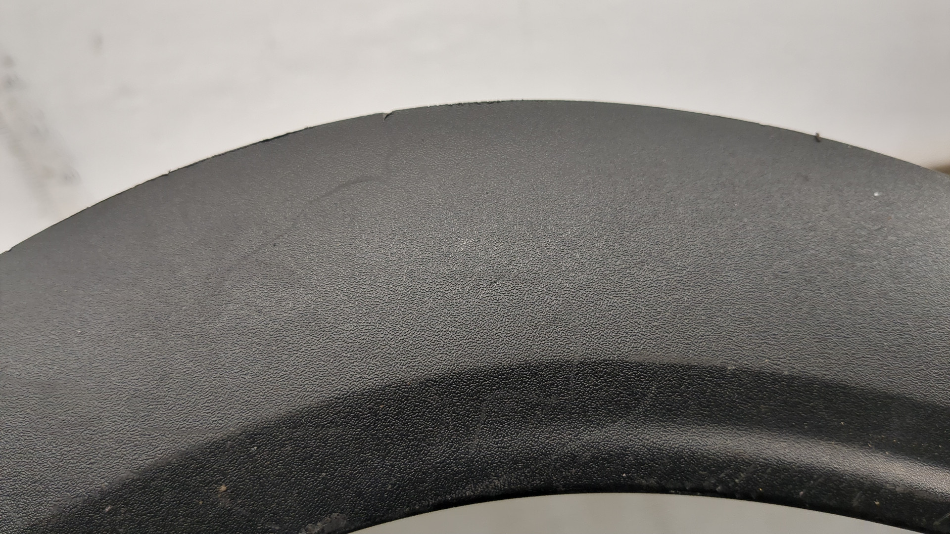 Накладка заднего крыла левого