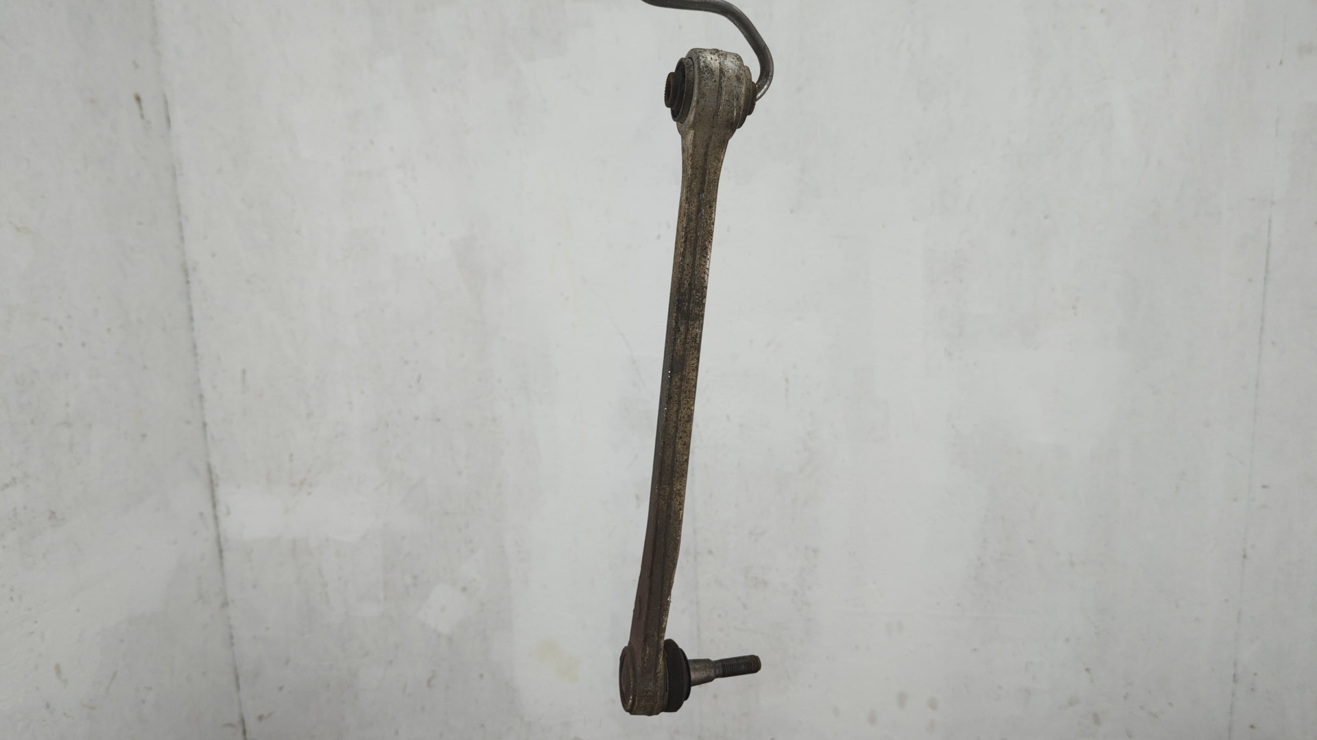 Рычаг задний