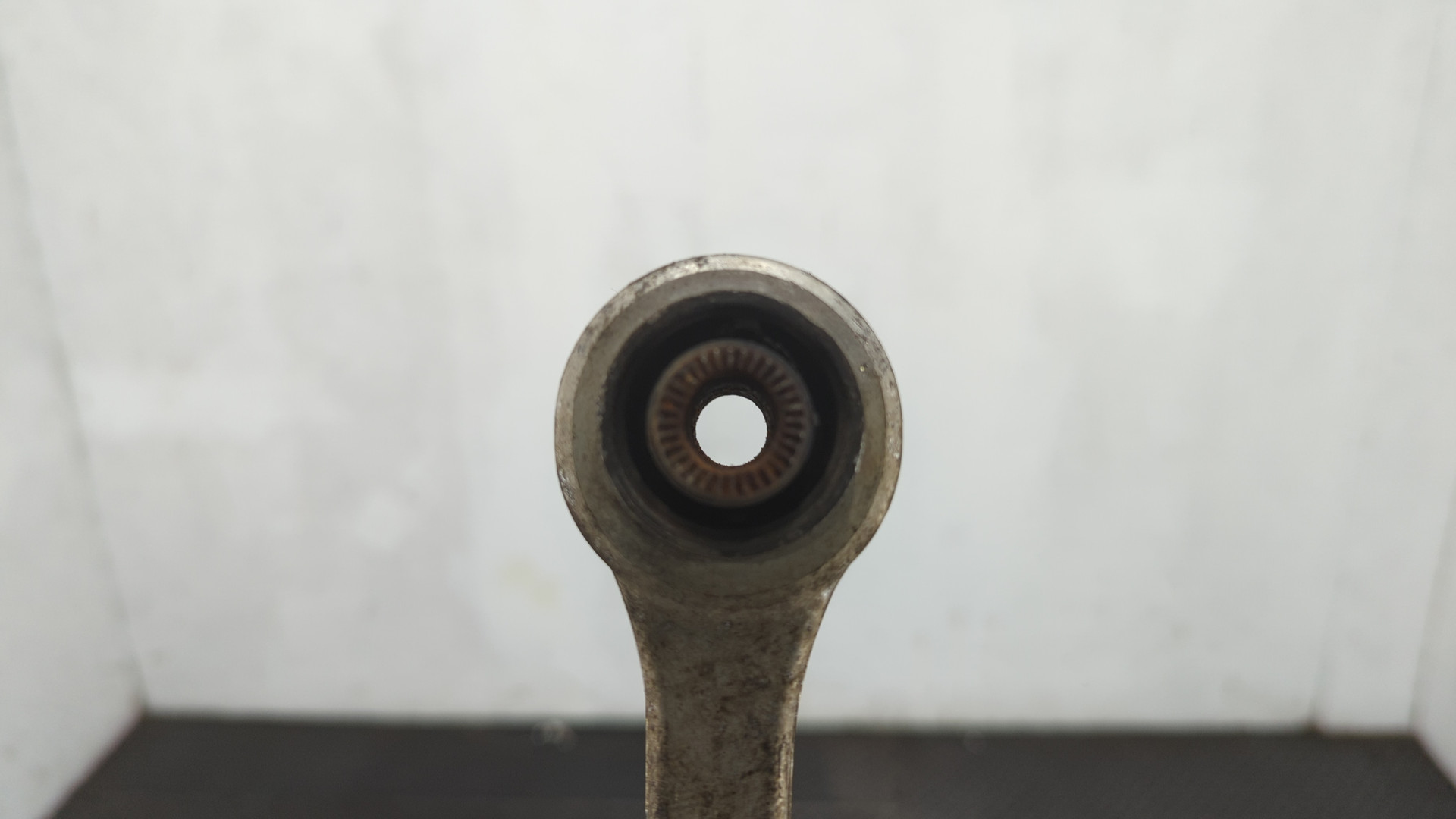 Рычаг задний