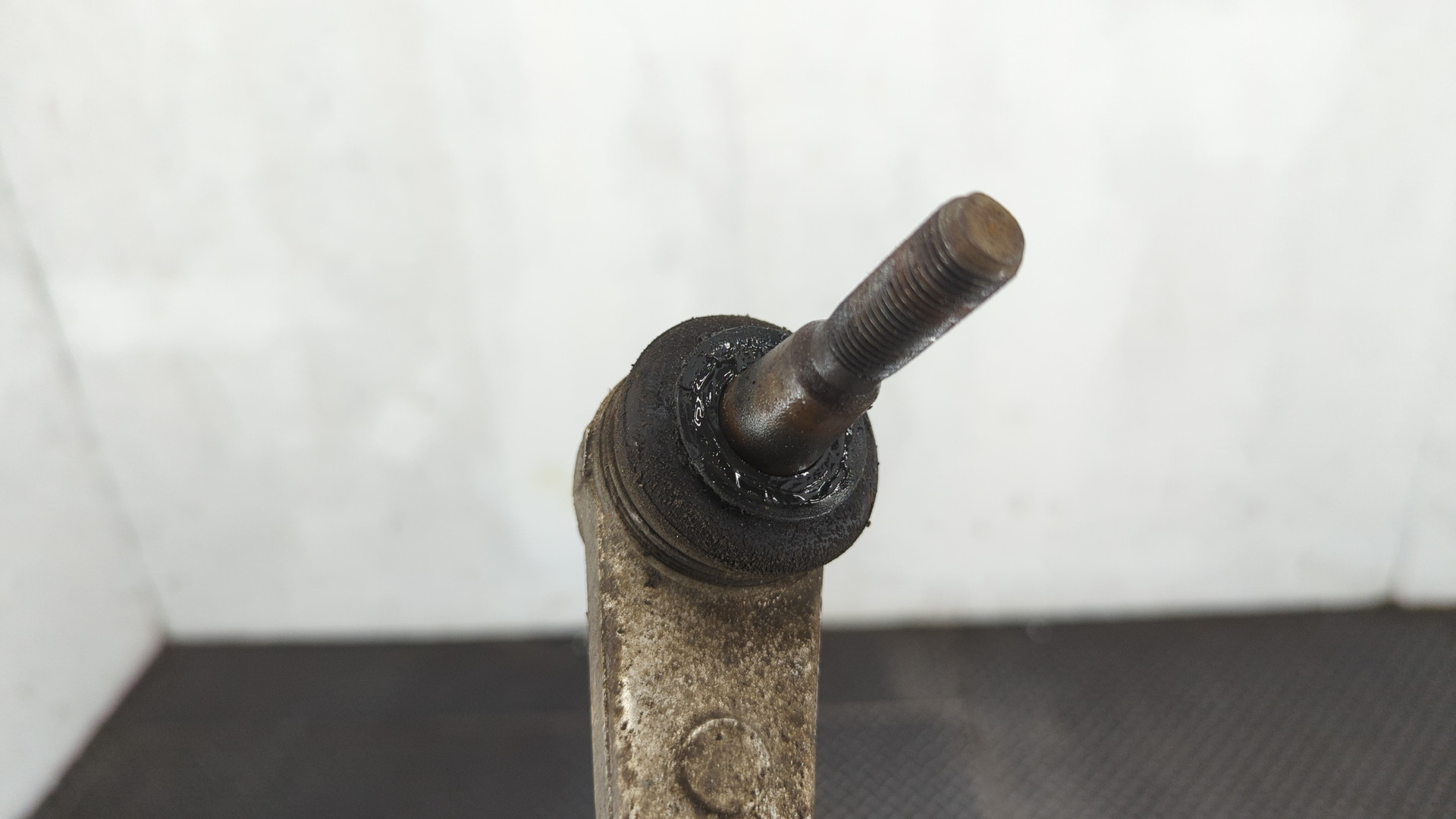 Рычаг задний