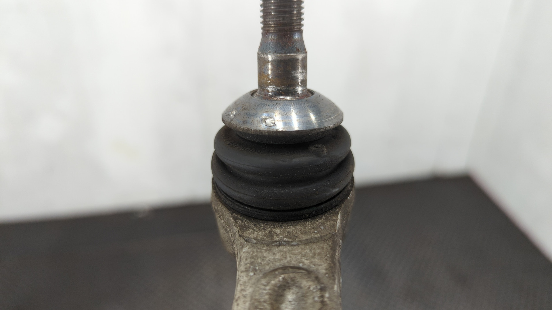 Рычаг задний левый