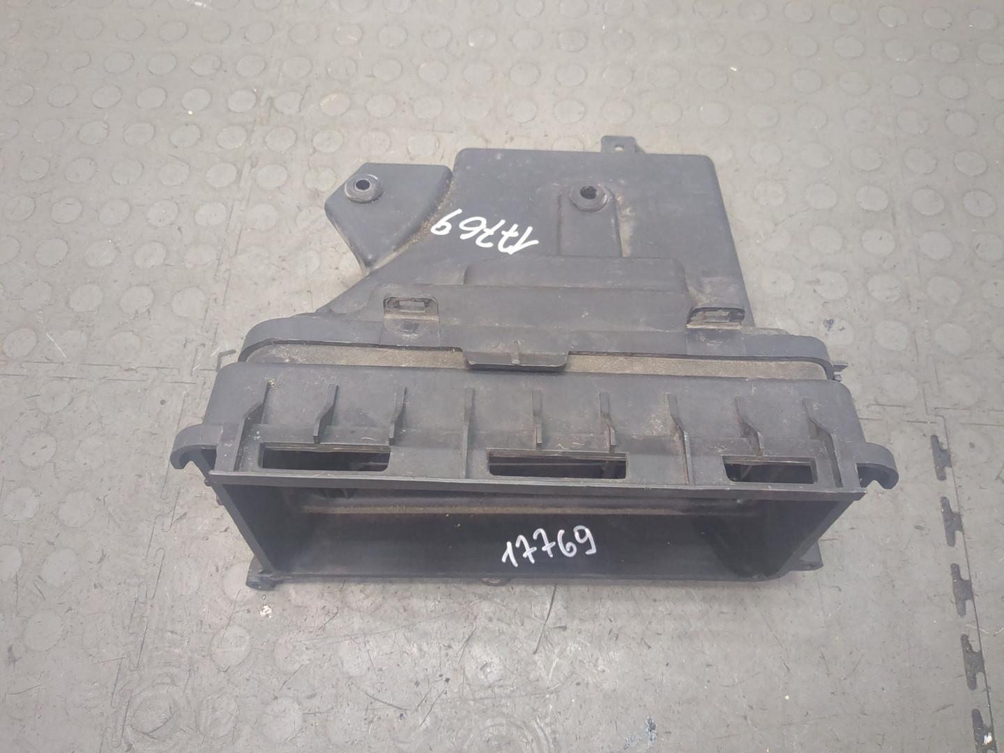 Воздухозаборник (внутри)