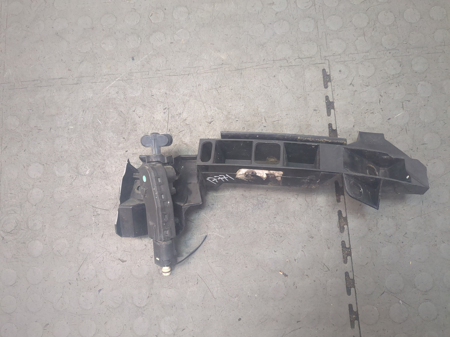 Форсунка омывателя фары