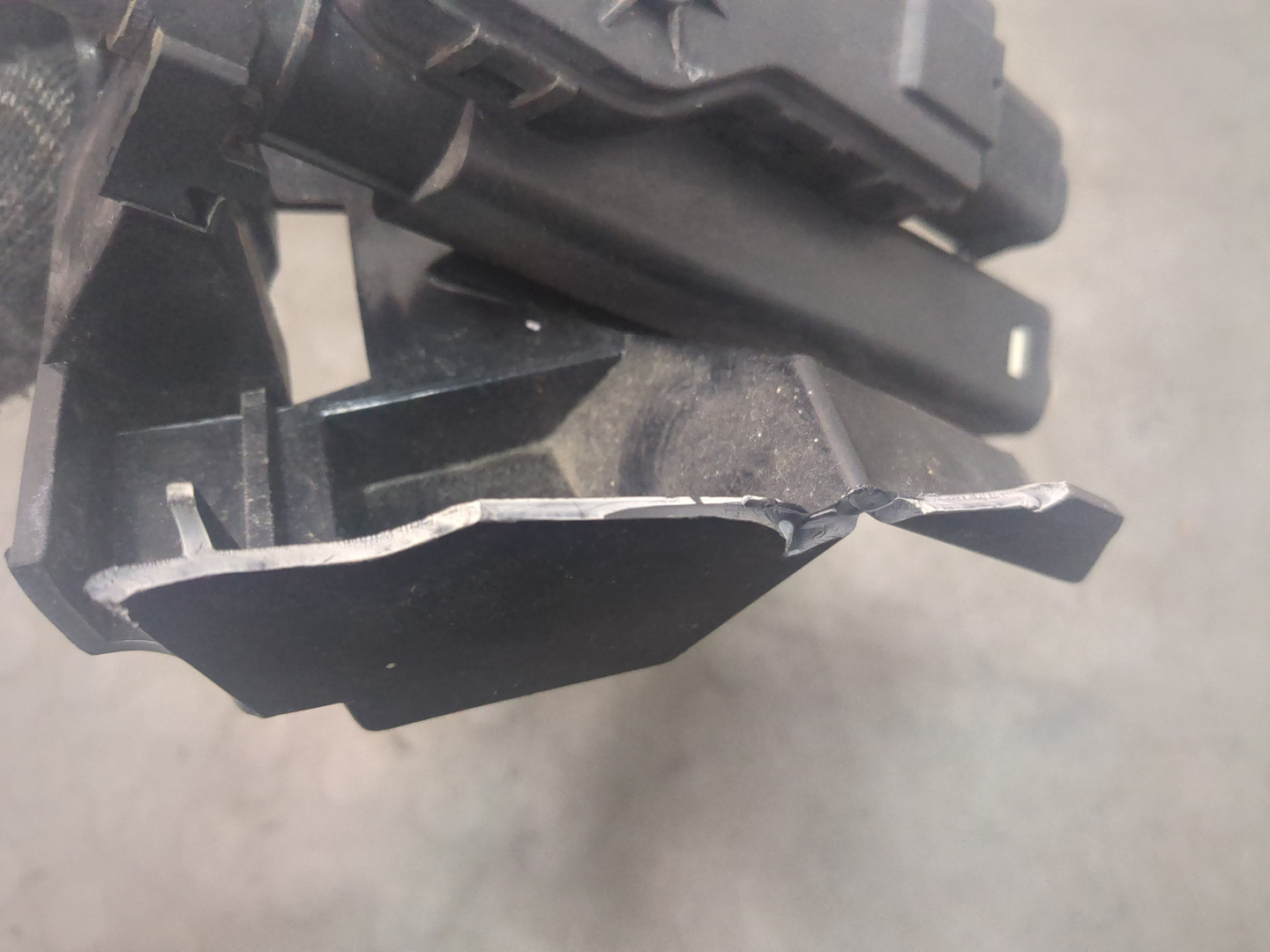 Форсунка омывателя фары