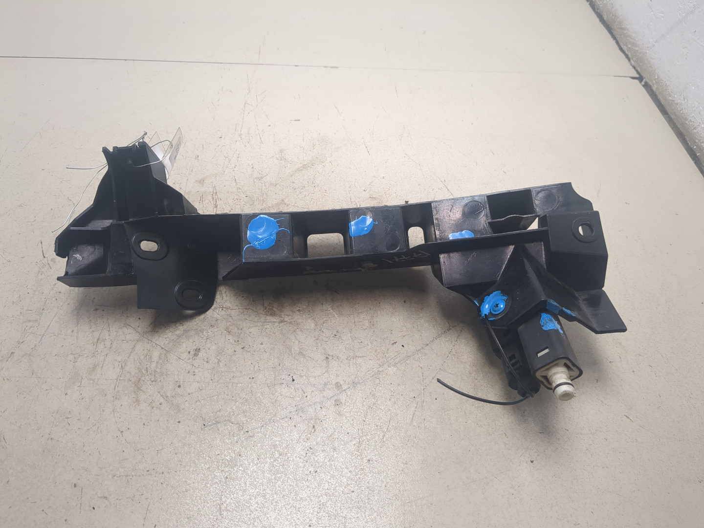 Форсунка омывателя фары