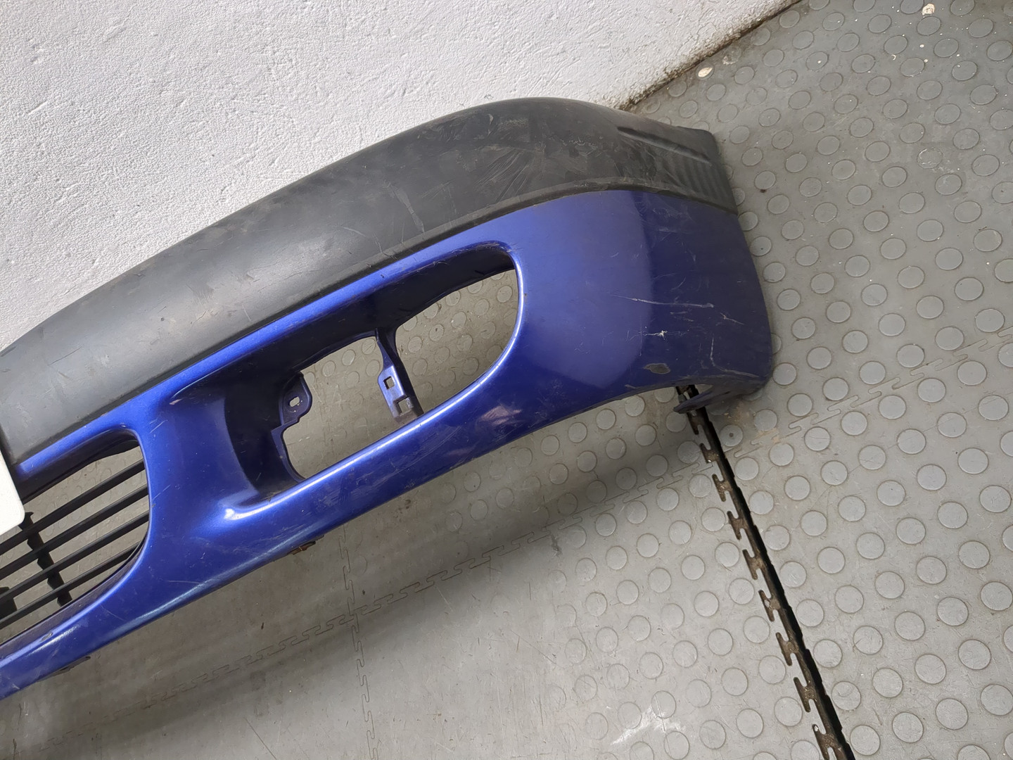 Бампер передний