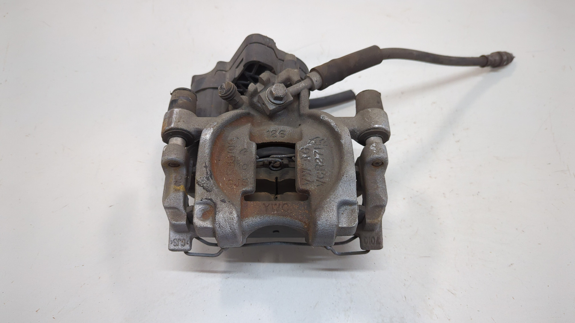 Суппорт задний правый