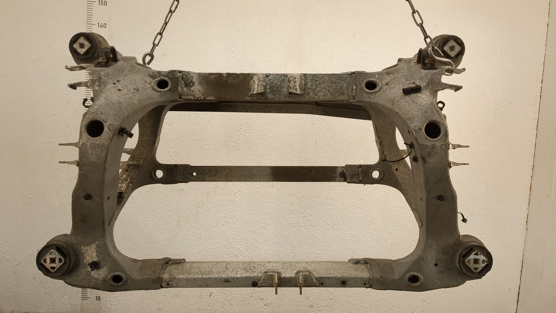 Балка задняя