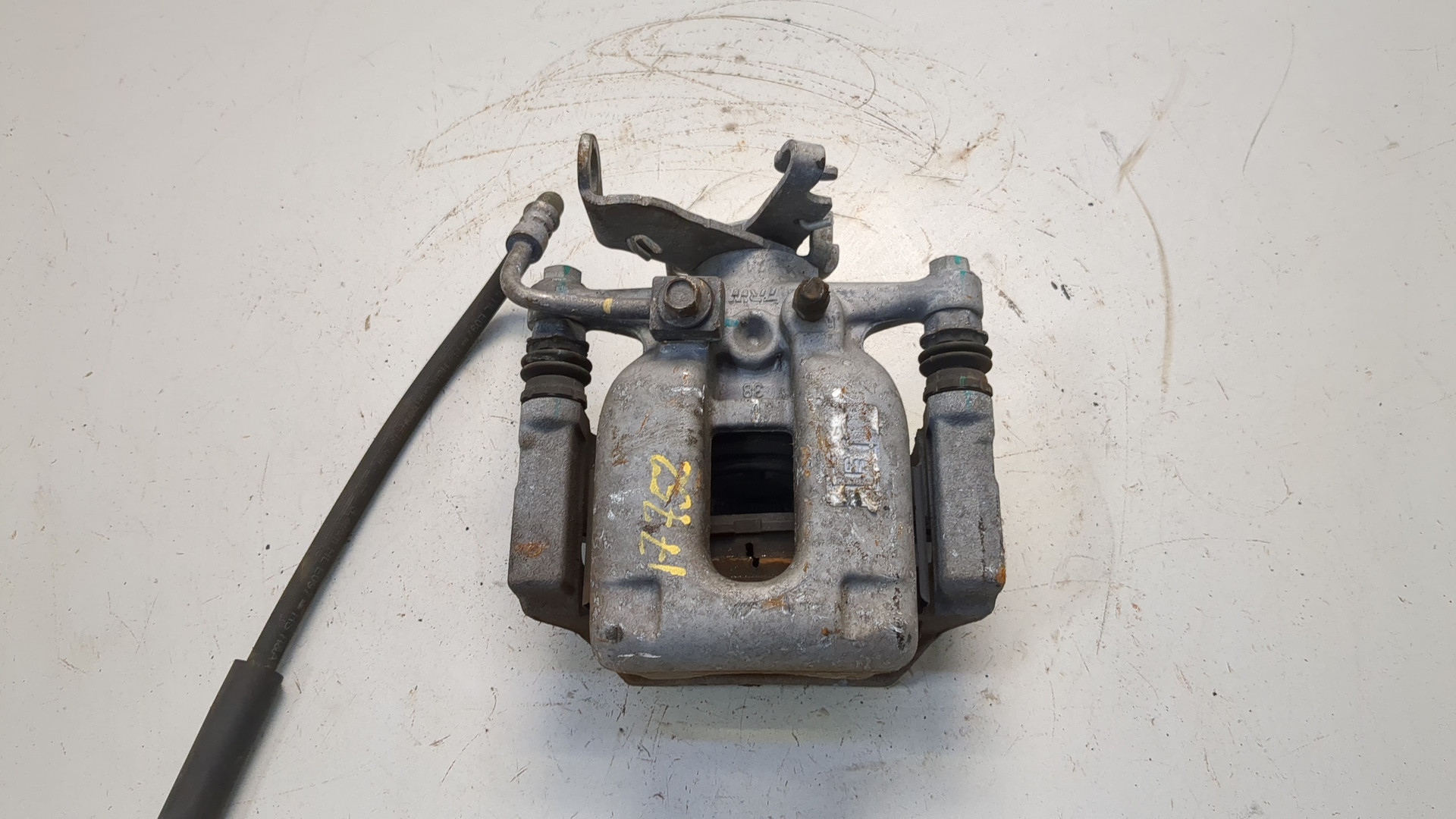 Суппорт задний правый