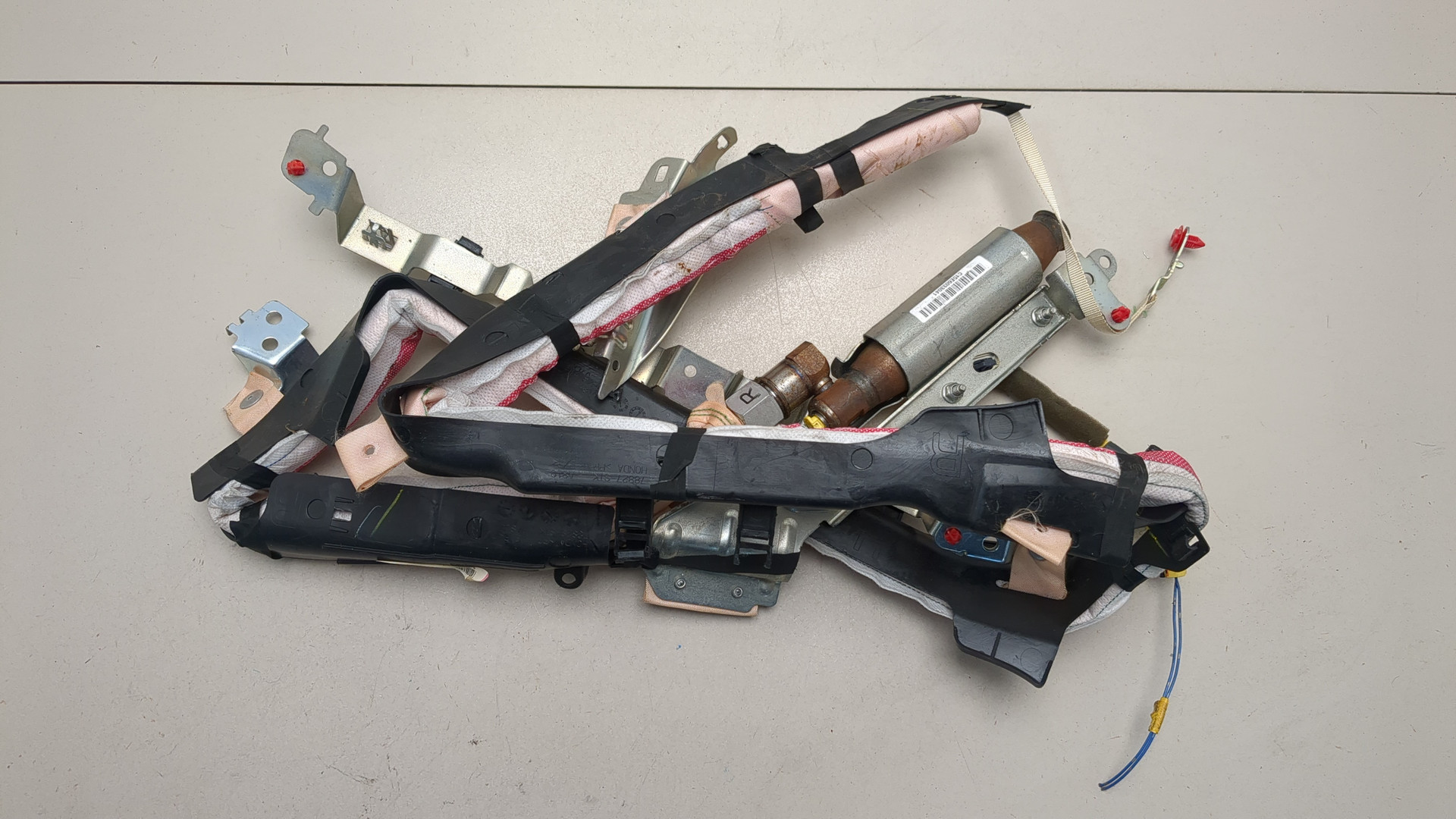 Подушка безопасности боковая (шторка)