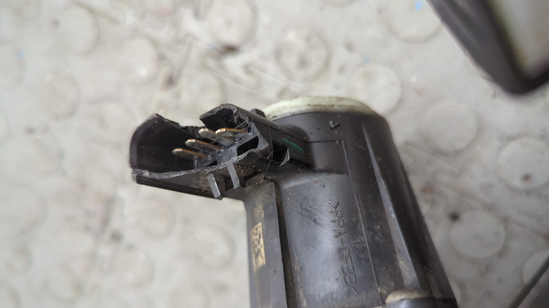 Суппорт задний правый