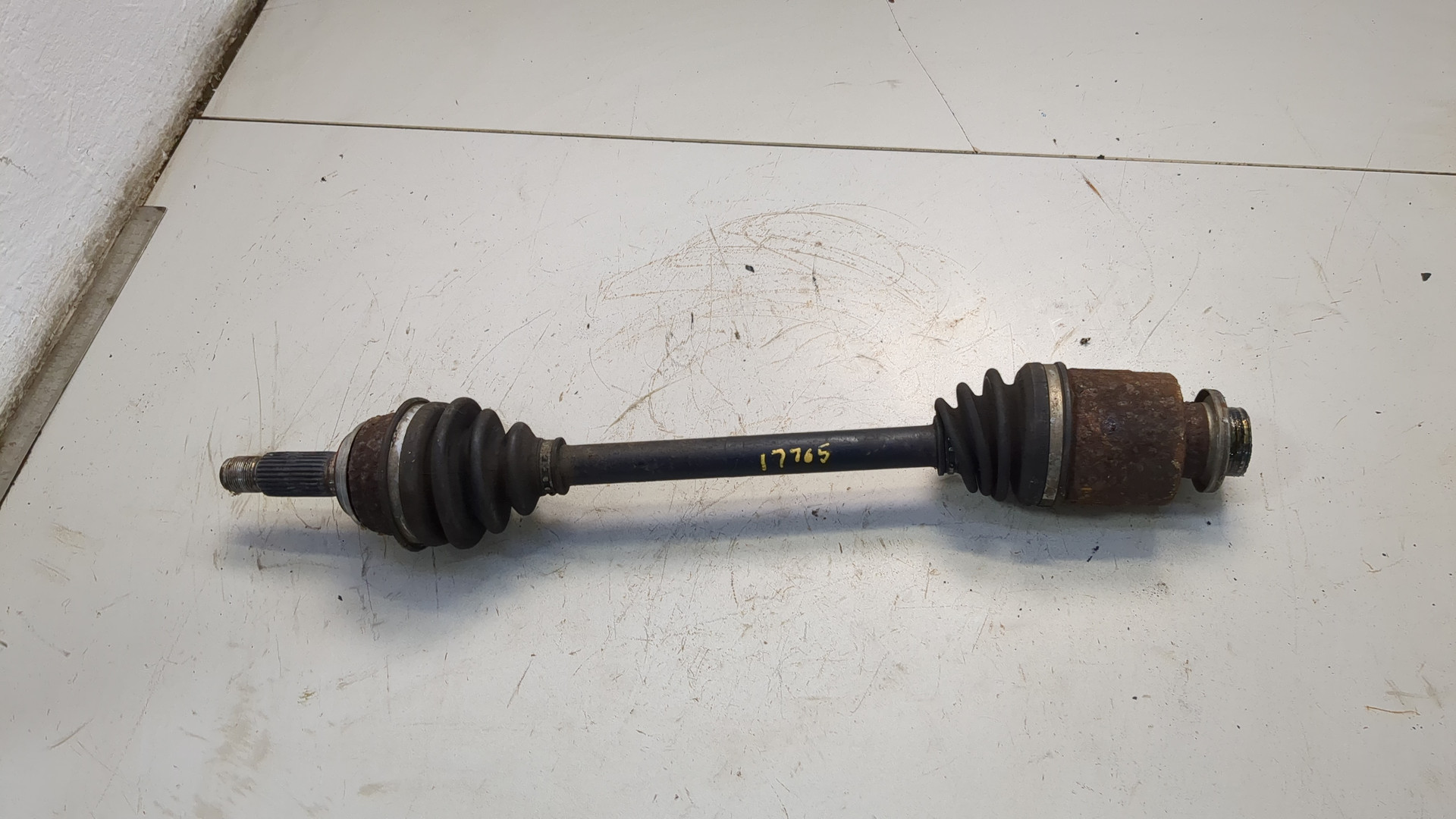 Полуось задняя