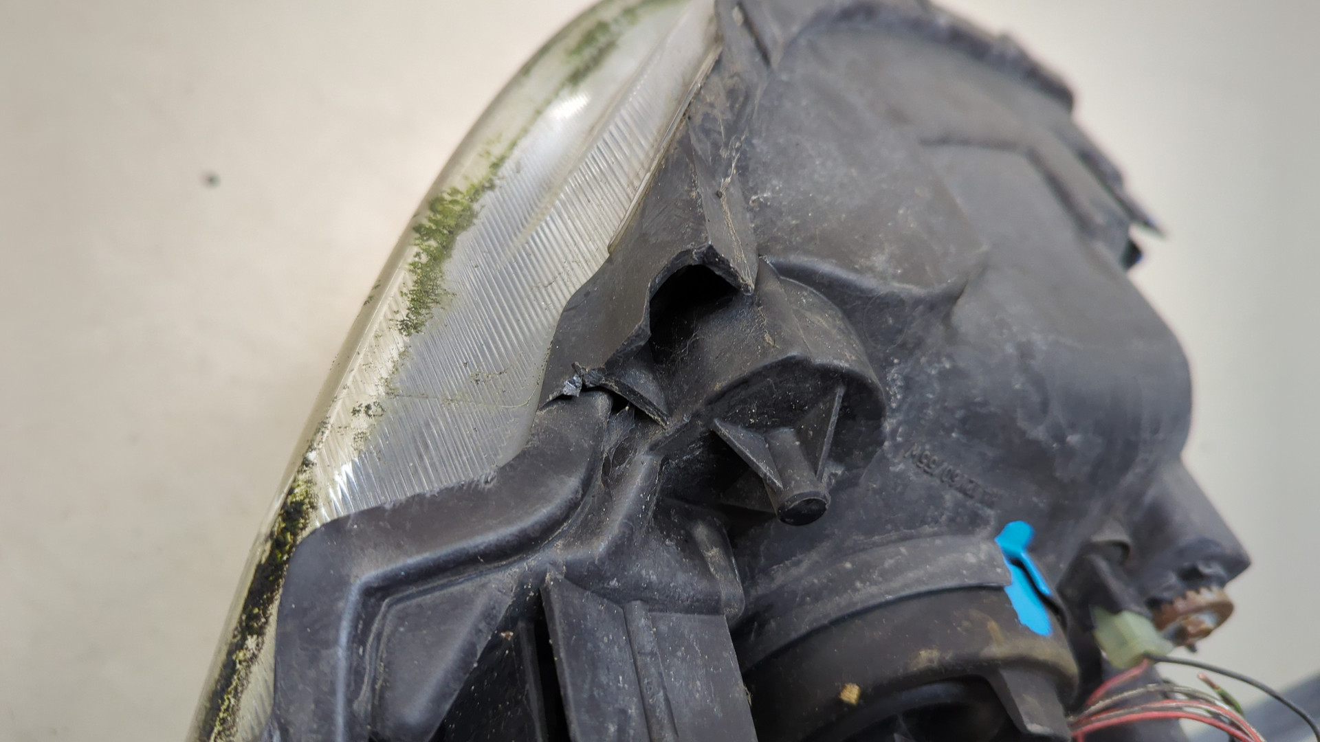 Фара правая