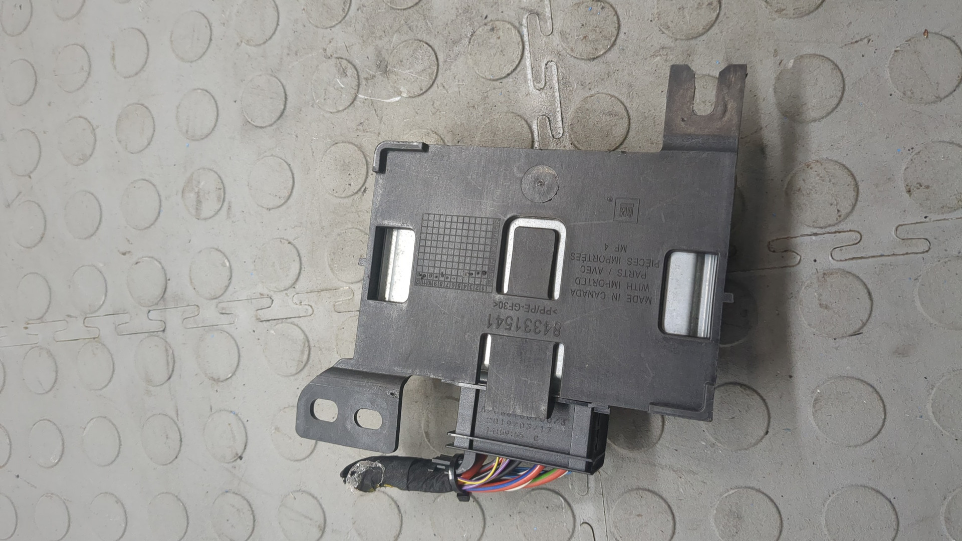 Преобразователь напряжения (адаптер)