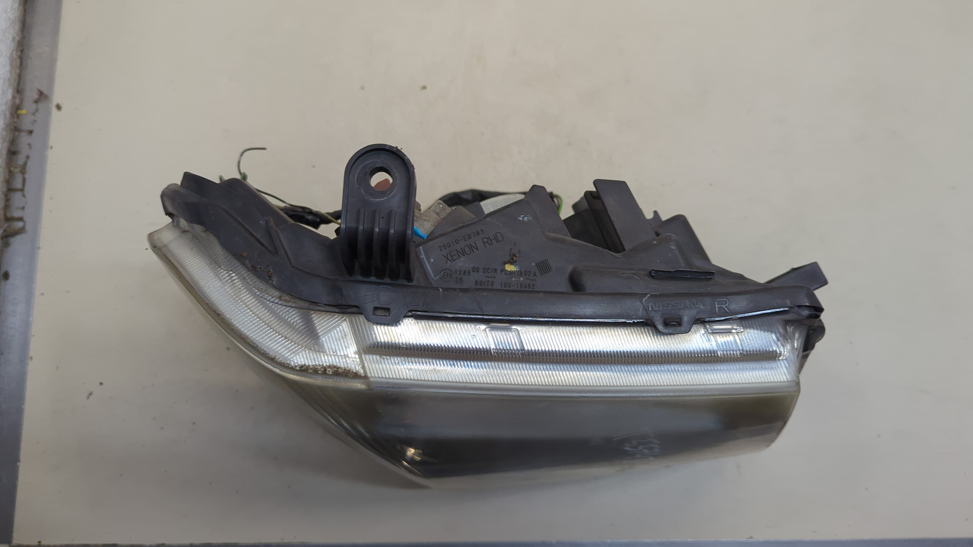 Фара правая