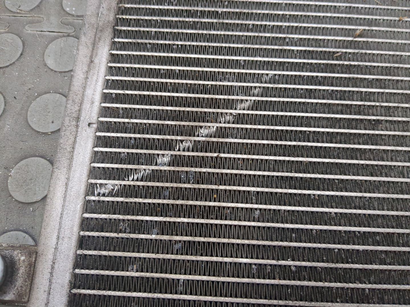 Радиатор охлаждения двигателя основной