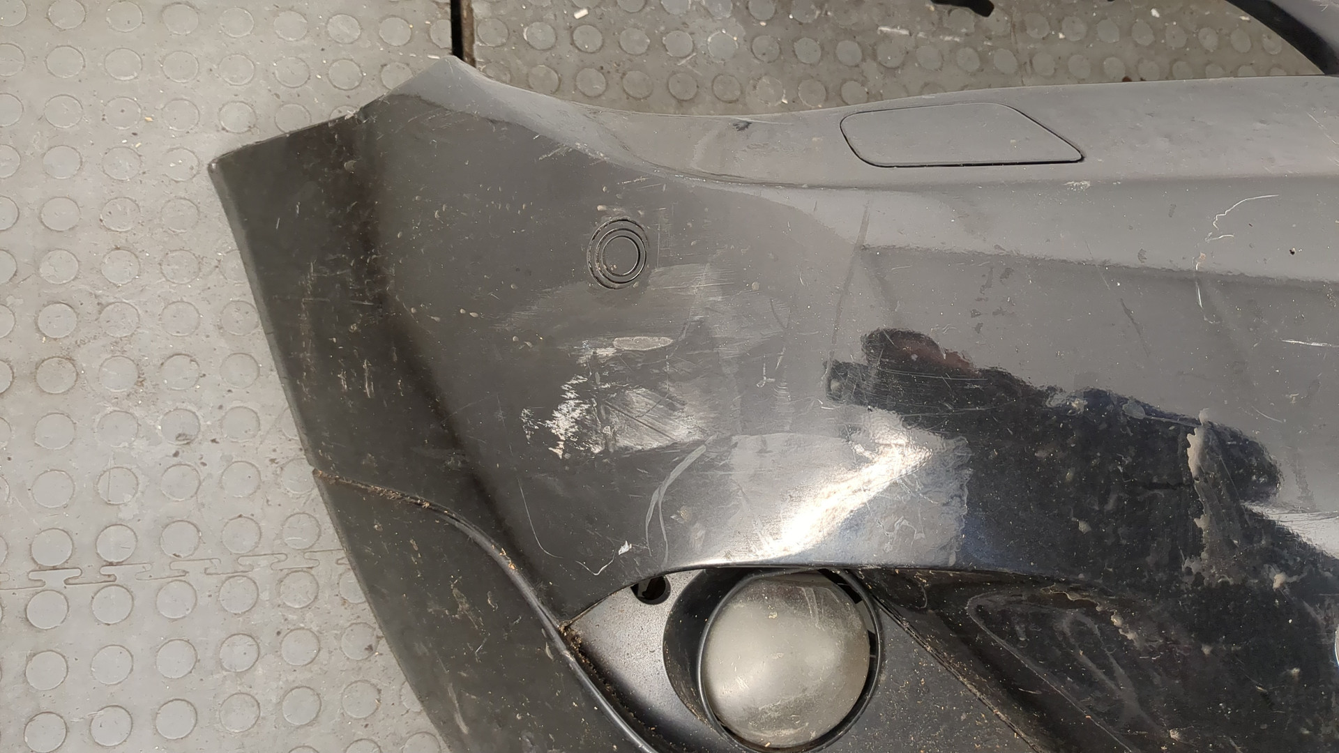 Бампер передний